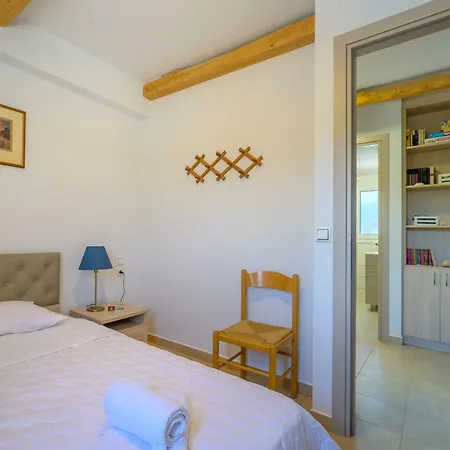 Vila Rontos House, Seaside Agios Ioannis (Lefkada)